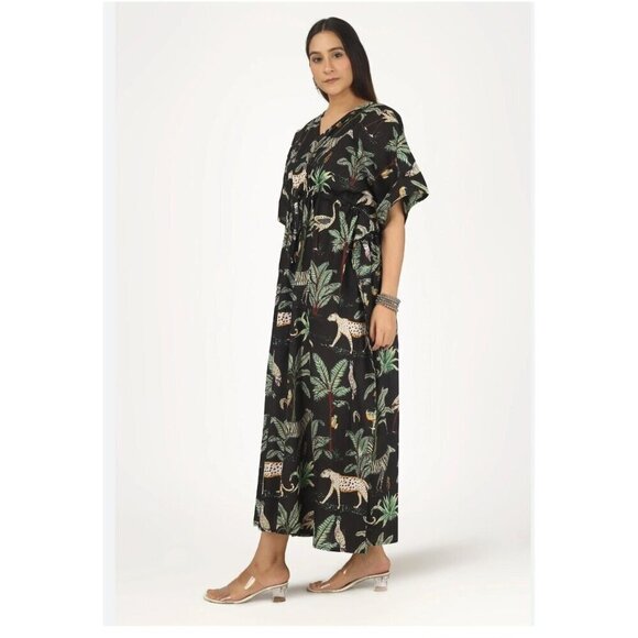 Just Darving Jungly Kaftan Dress Navy Exotic Animal Print & Palm Leaves One Size - Picture 1 of 15